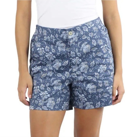 JACHS Girlfriend Pants - NWT Jachs Girlfriend Womens Printed Chino Shorts - Blue Floral M
